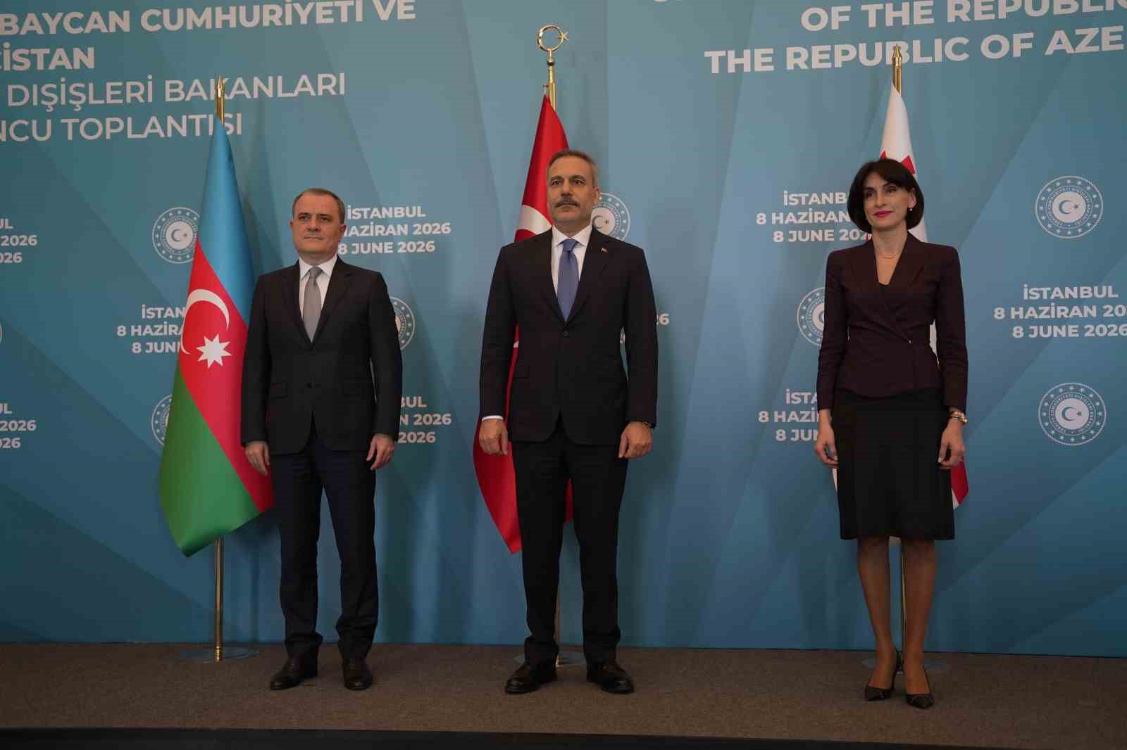Bakan Fidan "Dünyayı felaketin eşiğine getiren bu savaşın geride bırakılması elzemdir" 5 bakan fidan dunyayi felaketin esigine getiren bu savasin geride birakilmasi elzemdir 1 ATRwmGfu
