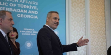 bakan-fidan-dunyayi-felaketin-esigine-getiren-bu-savasin-geride-birakilmasi-elzemdir-s3JW8HVb.jpg
