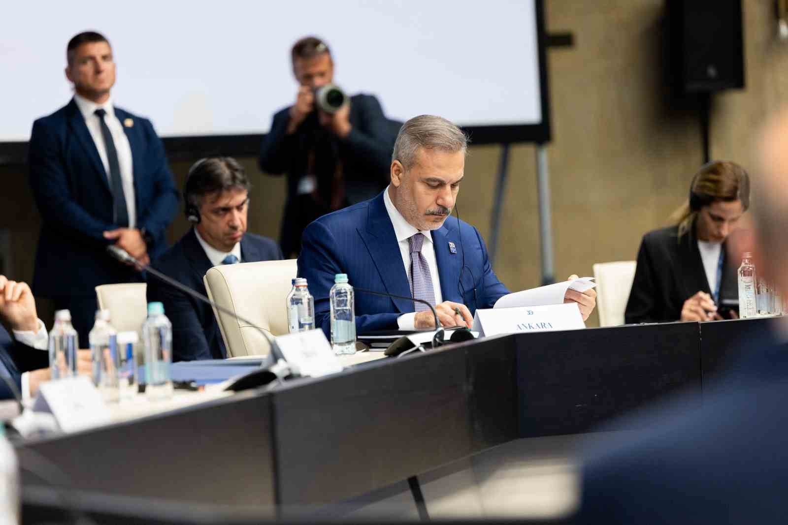 bakan fidan gdau zirve toplantisina katildi 3 bz2UuXIv