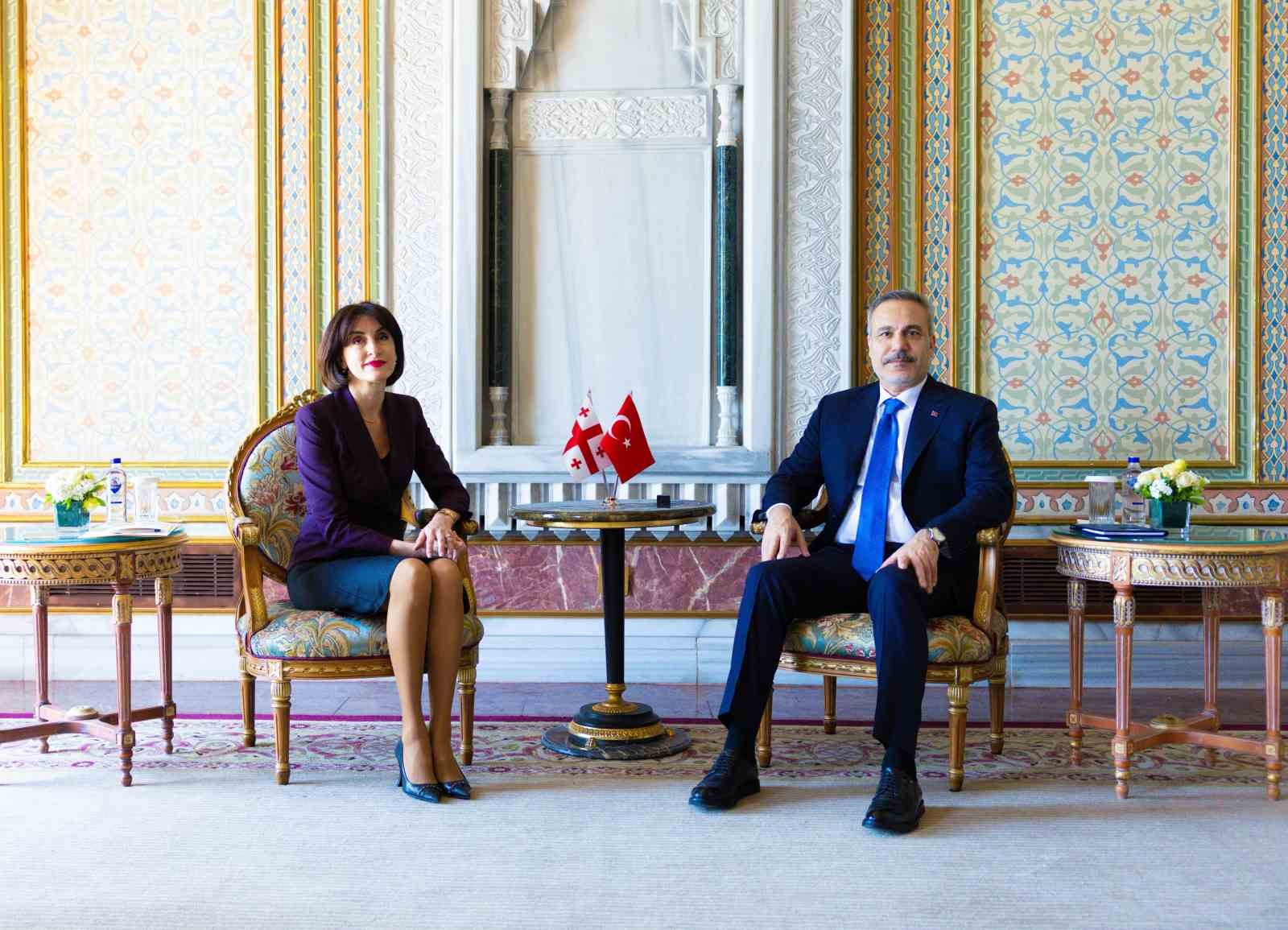 bakan fidan gurcistan basbakan yardimcisi ve disisleri bakani maka botchorishvili ile gorustu 0