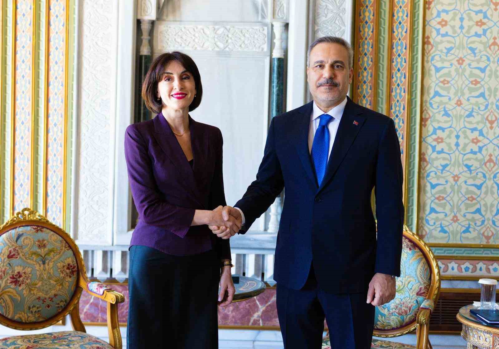 bakan fidan gurcistan basbakan yardimcisi ve disisleri bakani maka botchorishvili ile gorustu 1 AWTTCqsk