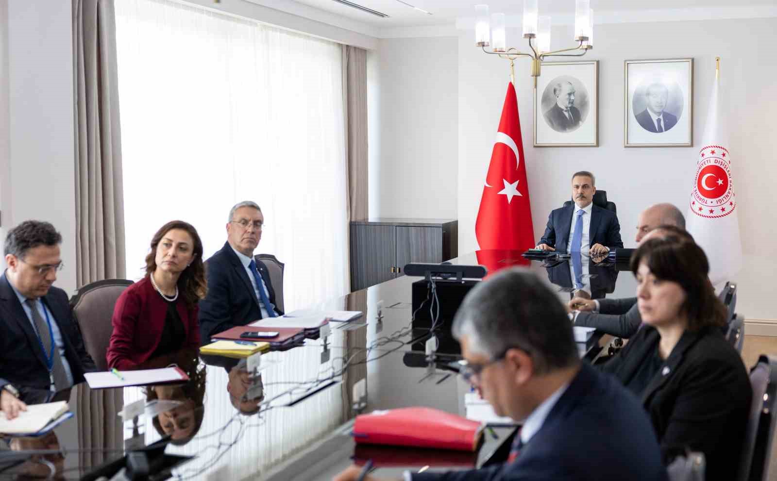 Bakan Fidan "Hürmüz Boğazı’nda durum" konulu çevrimiçi toplantıya katıldı 5 bakan fidan hurmuz bogazinda durum konulu cevrimici toplantiya katildi 1 C8K8aj8a