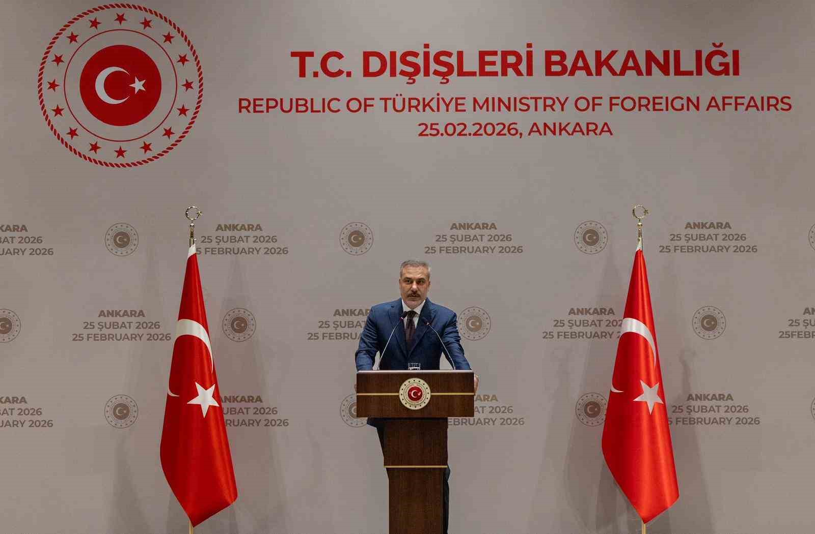 bakan fidan iit uyesi ve gozlemcisi ulkelerin buyukelcileriyle iftarda bir araya geldi 3 qu6rLJjT