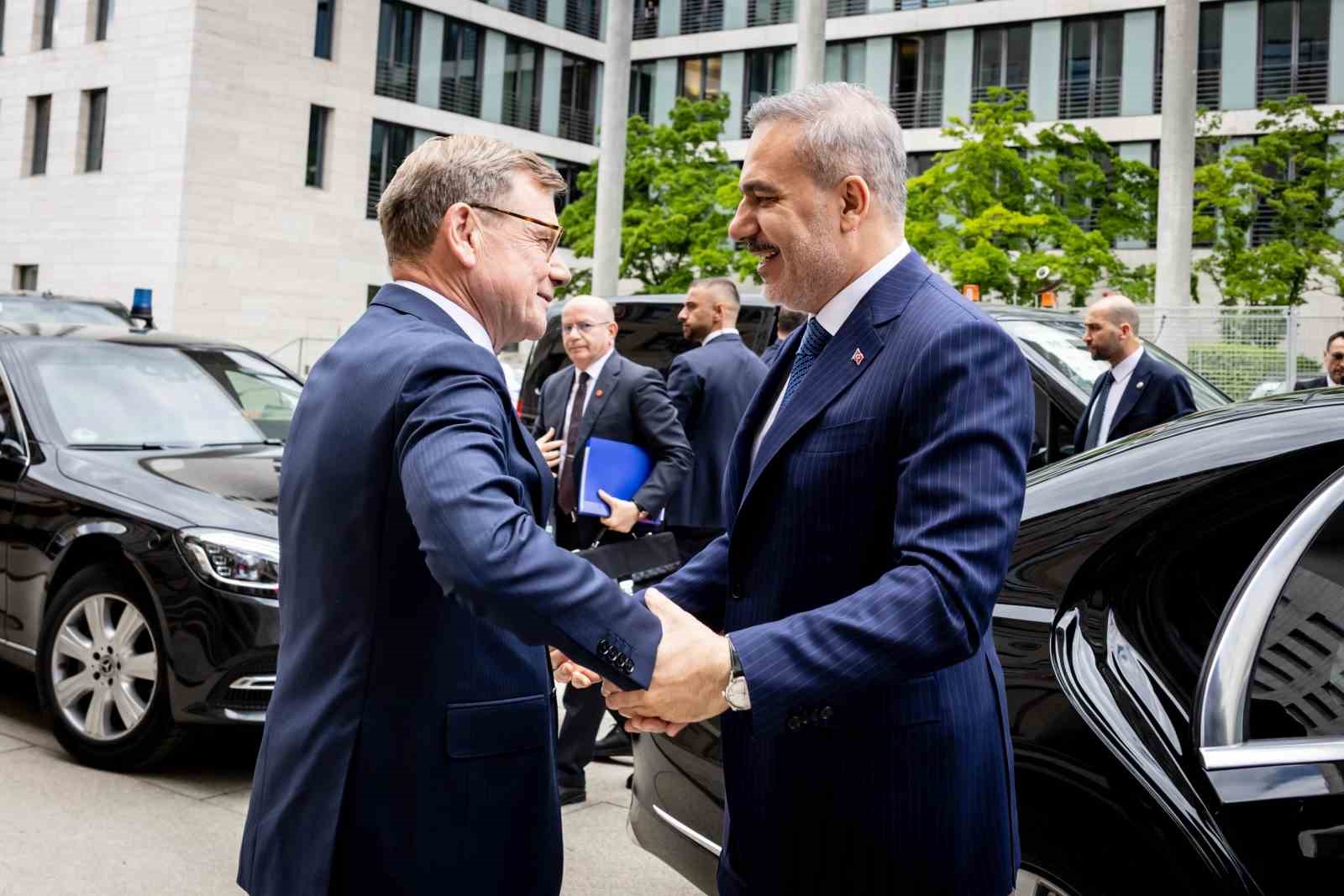 Bakan Fidan: "İsrail’in Küresel Sumud Filosu’na müdahalesi korsanlıktır" 4 bakan fidan israilin kuresel sumud filosuna mudahalesi korsanliktir 0