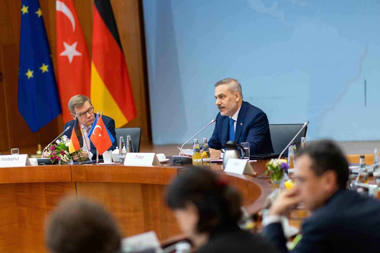 Bakan Fidan: "İsrail’in Küresel Sumud Filosu’na müdahalesi korsanlıktır" 14 bakan fidan israilin kuresel sumud filosuna mudahalesi korsanliktir 10 Z4PFHlOL
