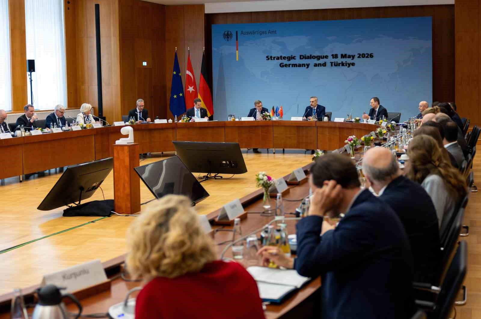 Bakan Fidan: "İsrail’in Küresel Sumud Filosu’na müdahalesi korsanlıktır" 19 bakan fidan israilin kuresel sumud filosuna mudahalesi korsanliktir 15 37yaTRk6