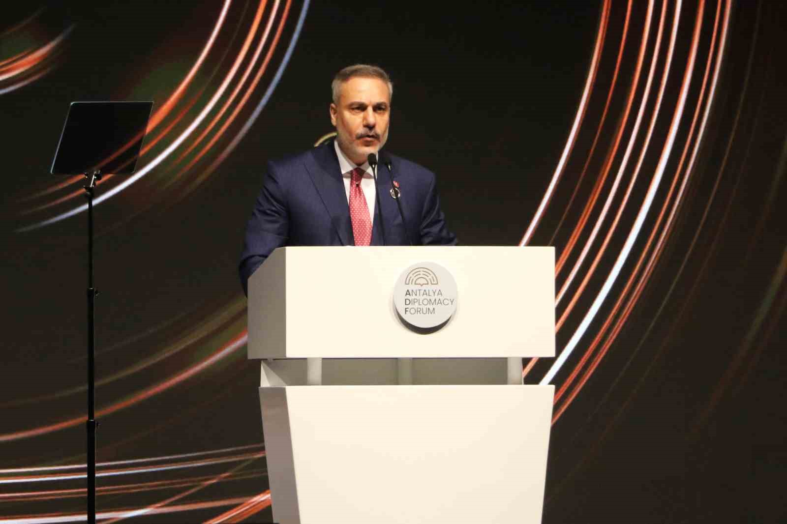 bakan fidan israilin pervasiz saldirganligi gazze sinirlarini asmistir 4 2sythY75