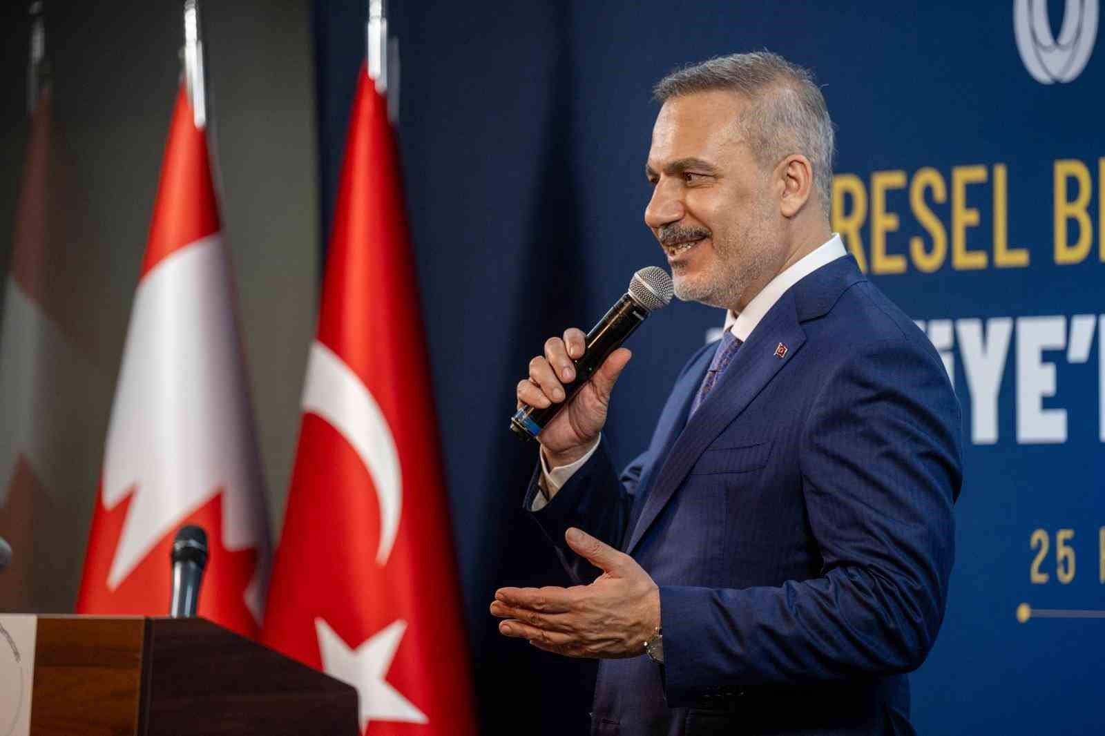 bakan fidan kanadada turk is adamlariyla bir araya geldi 5 qGWRrCsA