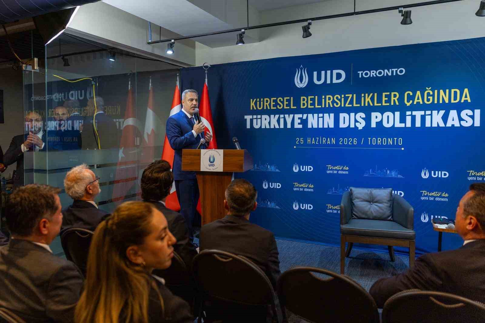bakan fidan kanadada turk is adamlariyla bir araya geldi 6 5CJUqTz6