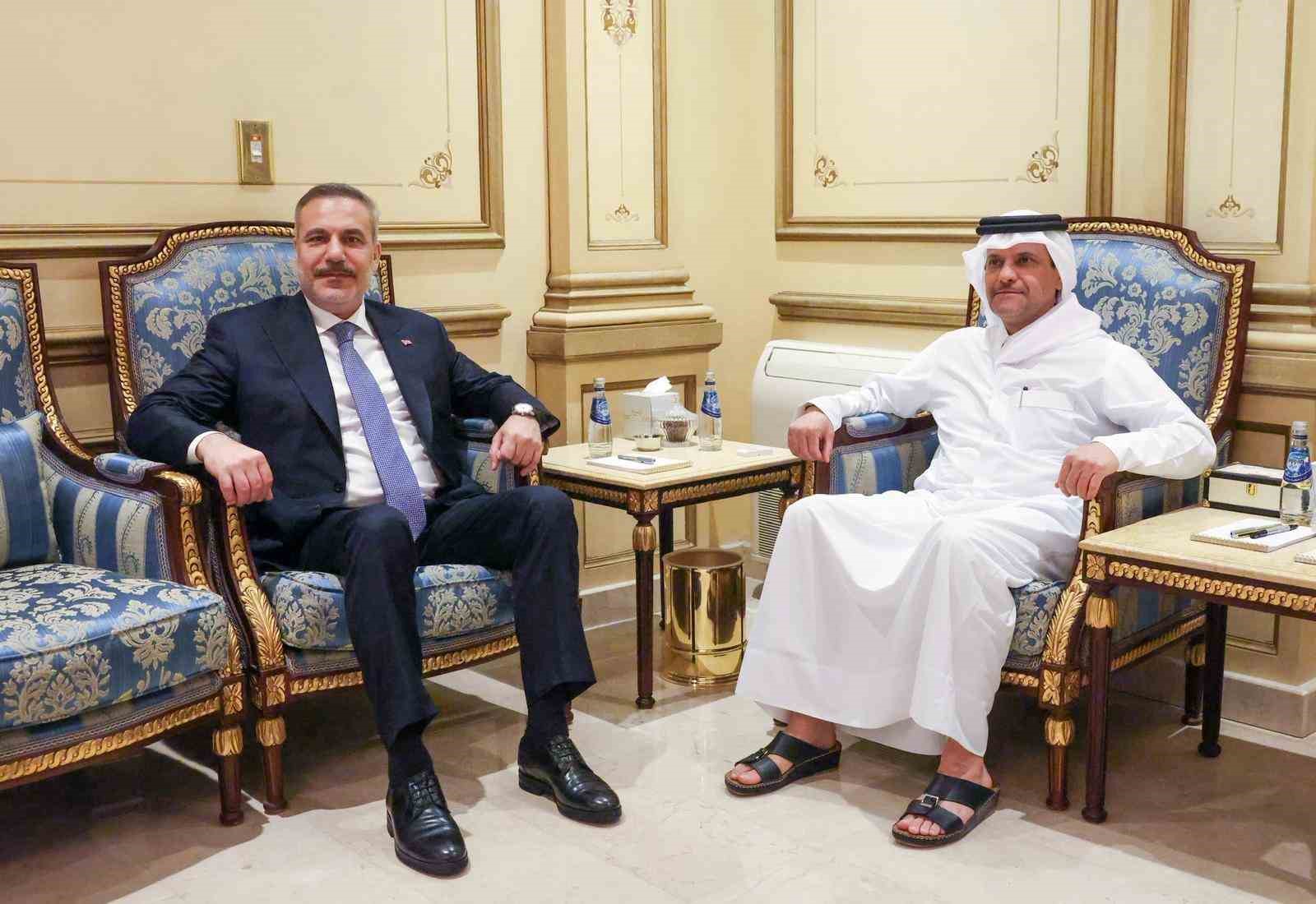 bakan fidan katar basbakan yardimcisi ve savunma bakani al thani ile bir araya geldi tGzk47M7