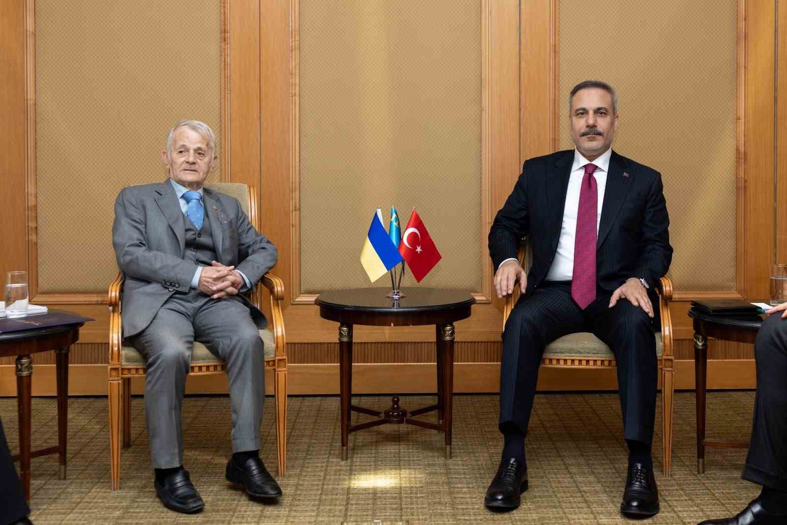 bakan fidan kirim tatarlarinin milli lideri kirimoglu ve ktmm baskani cubarov ile bir araya