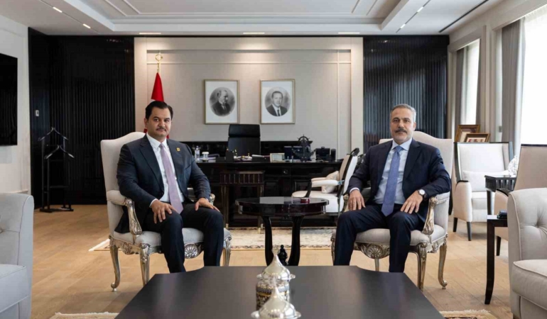 bakan-fidan-libya-ulusal-ordusu-genel-komutan-yardimcisi-orgeneral-hafteri-kabul-etti-OZk4OV3X.jpg
