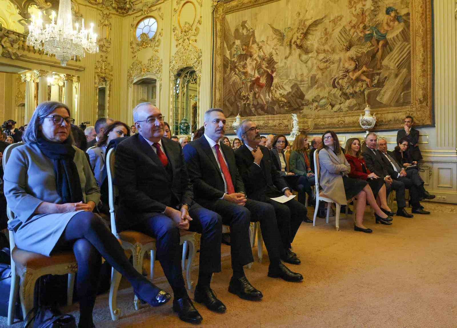 bakan fidan lizbonda buyukelciler konferansinda hitap etti 1 wWjFjSqd