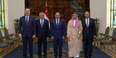 bakan-fidan-misir-cumhurbaskani-es-sisi-ile-bir-araya-geldi-3WXTGdz3.jpg
