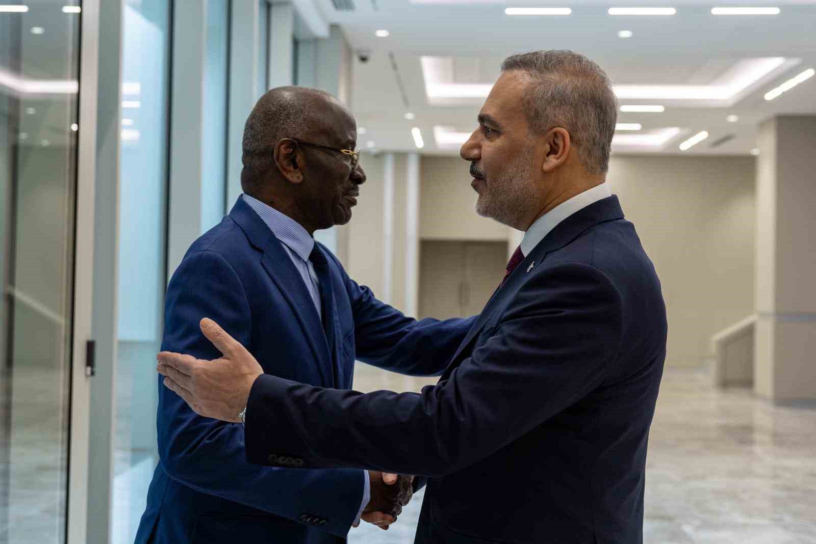 bakan fidan moritanyali mevkidasi merzoug ile gorustu 1 AJBVRGIL