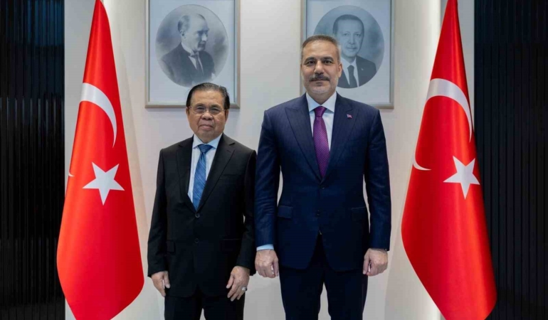 bakan-fidan-moro-islam-kurtulus-cephesi-lideri-ibrahimi-kabul-etti-2YagNqcn.jpg