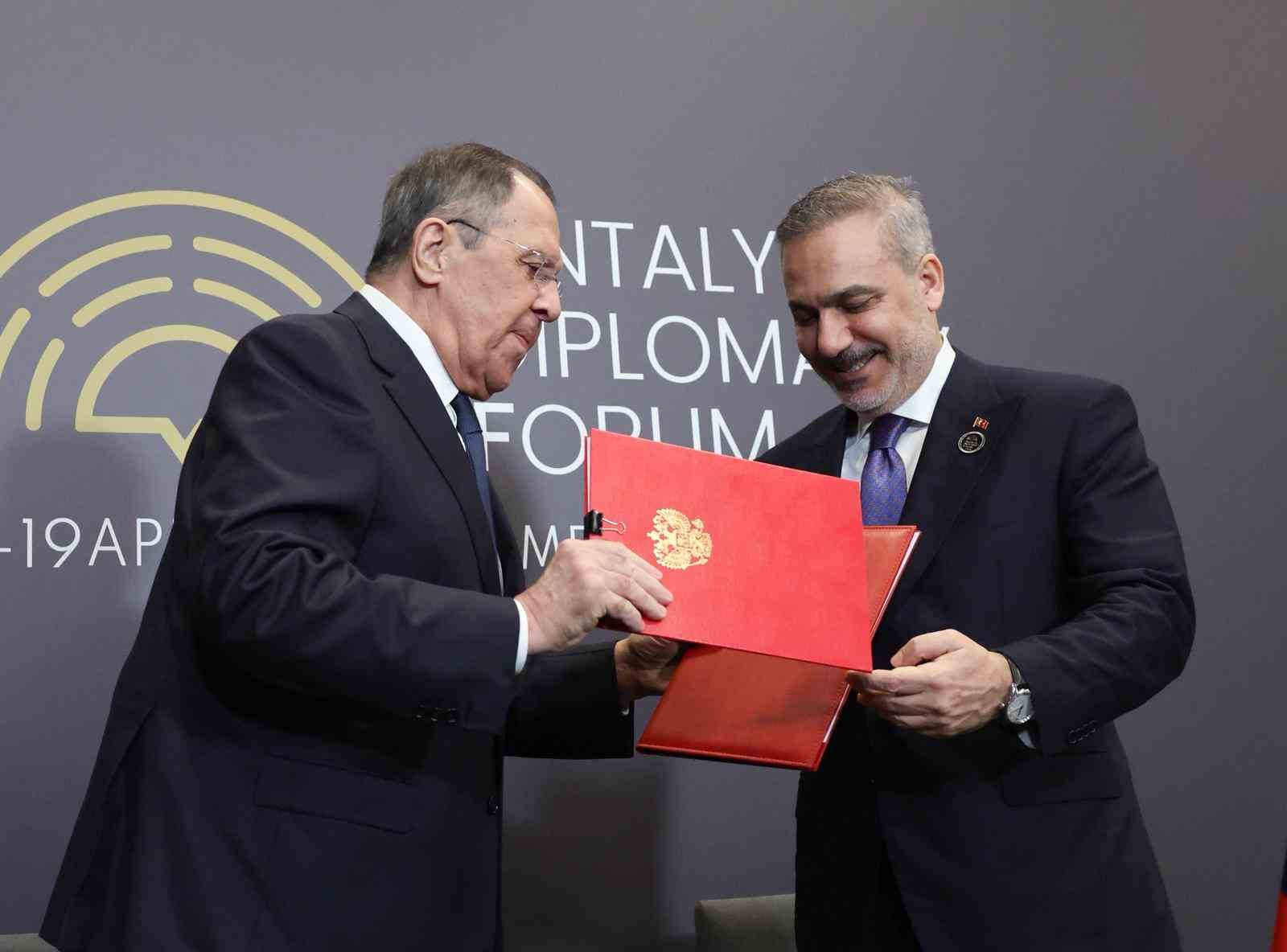bakan fidan rus mevkidasi lavrov ile 2026 2027 istisare eylem planini imzaladi 8 GBKHtFbq