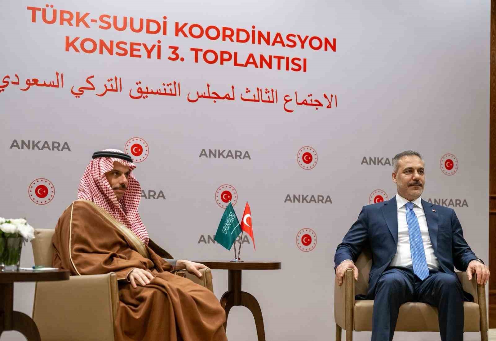 Bakan Fidan, Suudi mevkidaşı Al-Suud ile görüştü 6 bakan fidan suudi mevkidasi al suud ile gorustu 2 DpwLjSiB