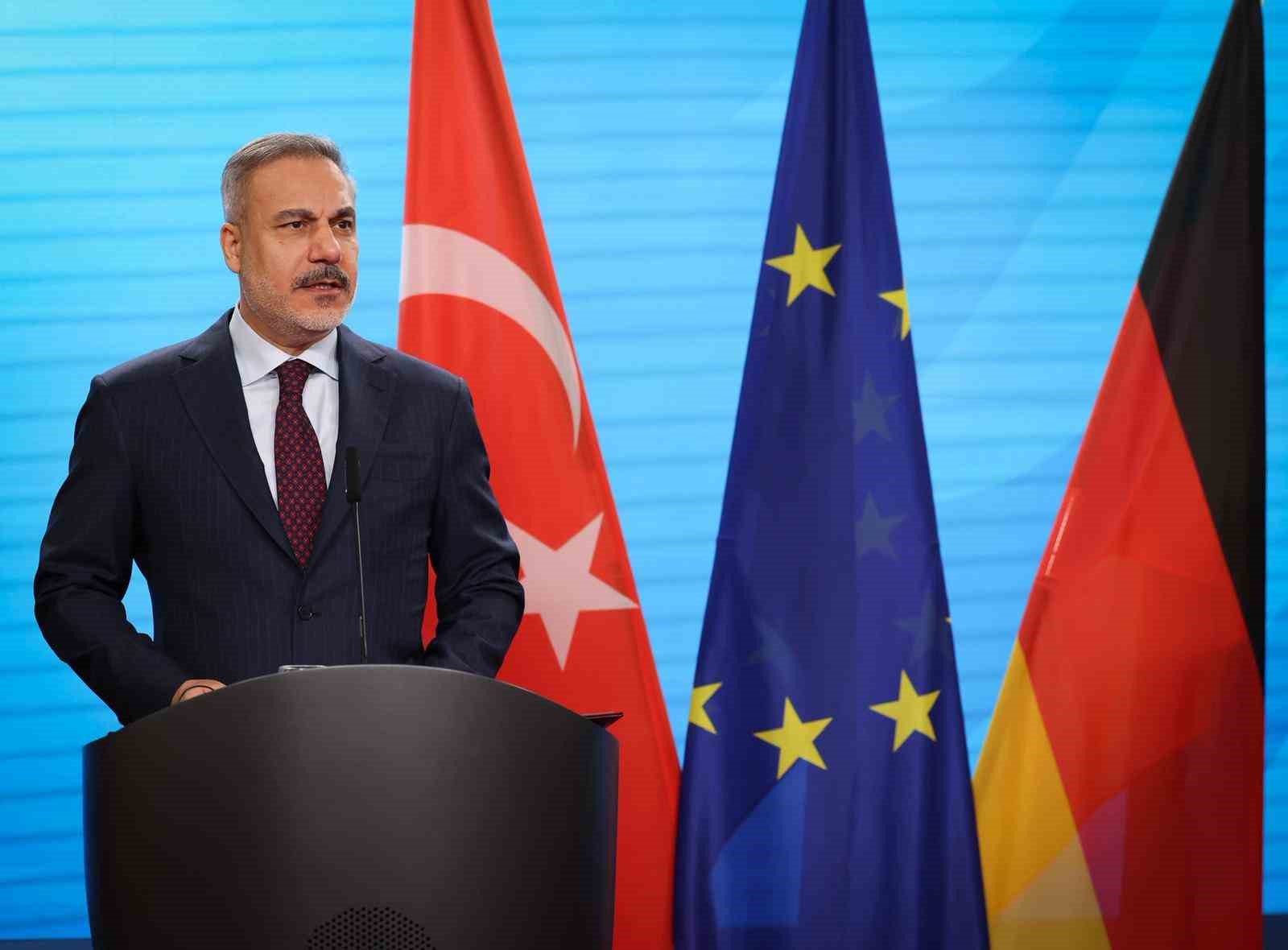 Bakan Fidan: "Türkiye, Rusya Ukrayna arasındaki müzakerelere ev sahipliğine yapmaya hazır" 7 bakan fidan turkiye rusya ukrayna arasindaki muzakerelere ev sahipligine yapmaya hazir 3 UUcHe5EL