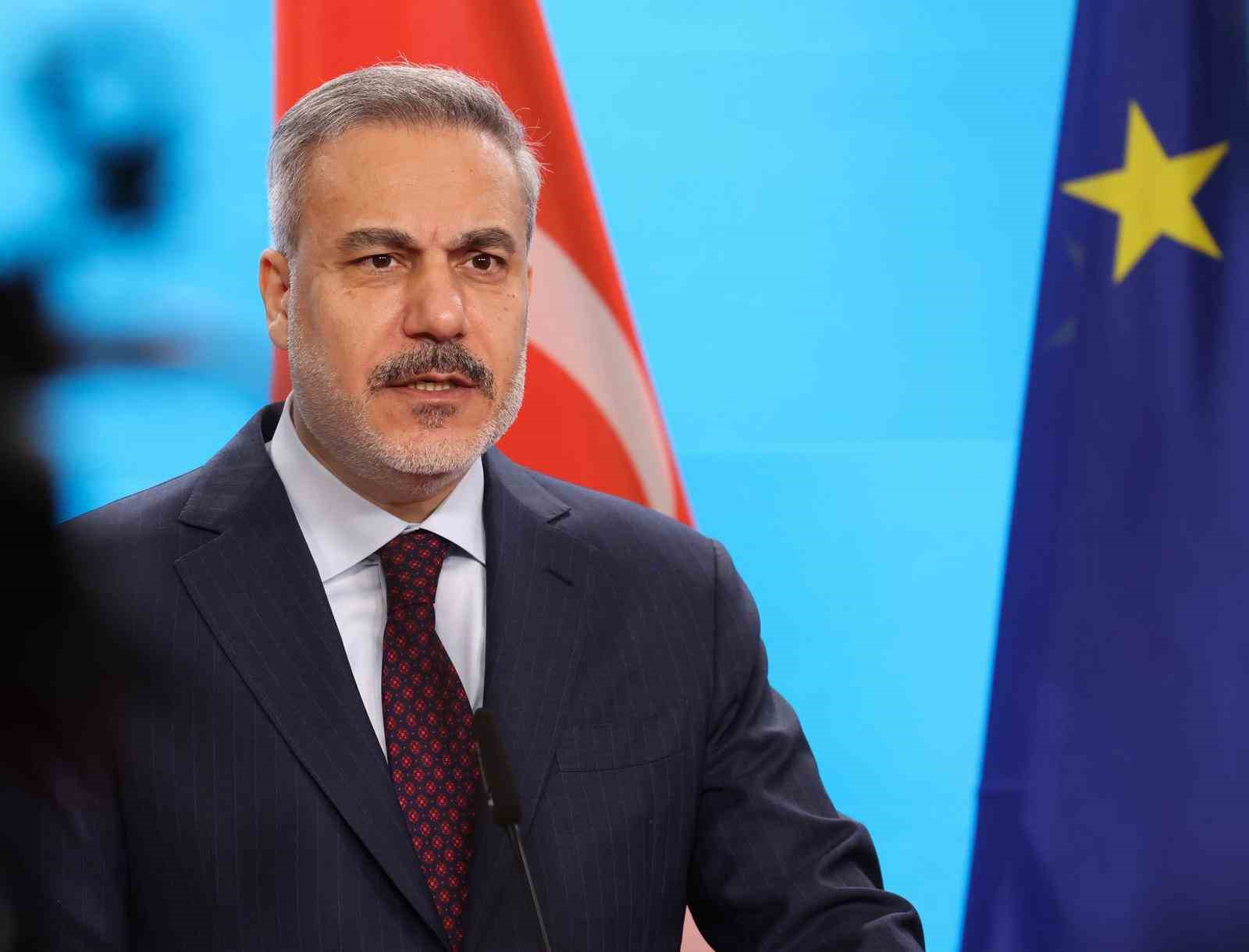 Bakan Fidan: "Türkiye, Rusya Ukrayna arasındaki müzakerelere ev sahipliğine yapmaya hazır" 8 bakan fidan turkiye rusya ukrayna arasindaki muzakerelere ev sahipligine yapmaya hazir 4 esNzbc6n