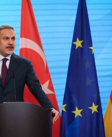 bakan-fidan-turkiye-rusya-ukrayna-arasindaki-muzakerelere-ev-sahipligine-yapmaya-hazir-M4fvetLK.jpg