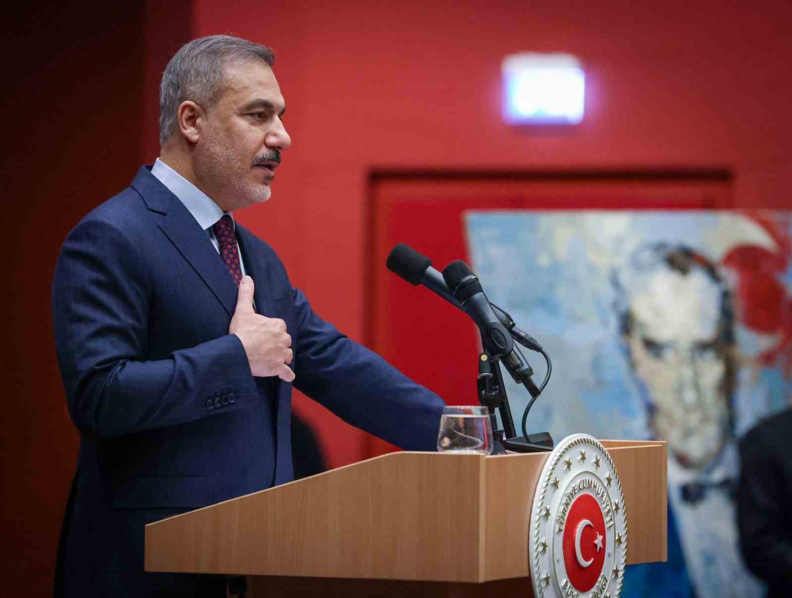 bakan fidan turkiyenin berlin buyukelciligini ziyaret etti 10 FhLCbTGG