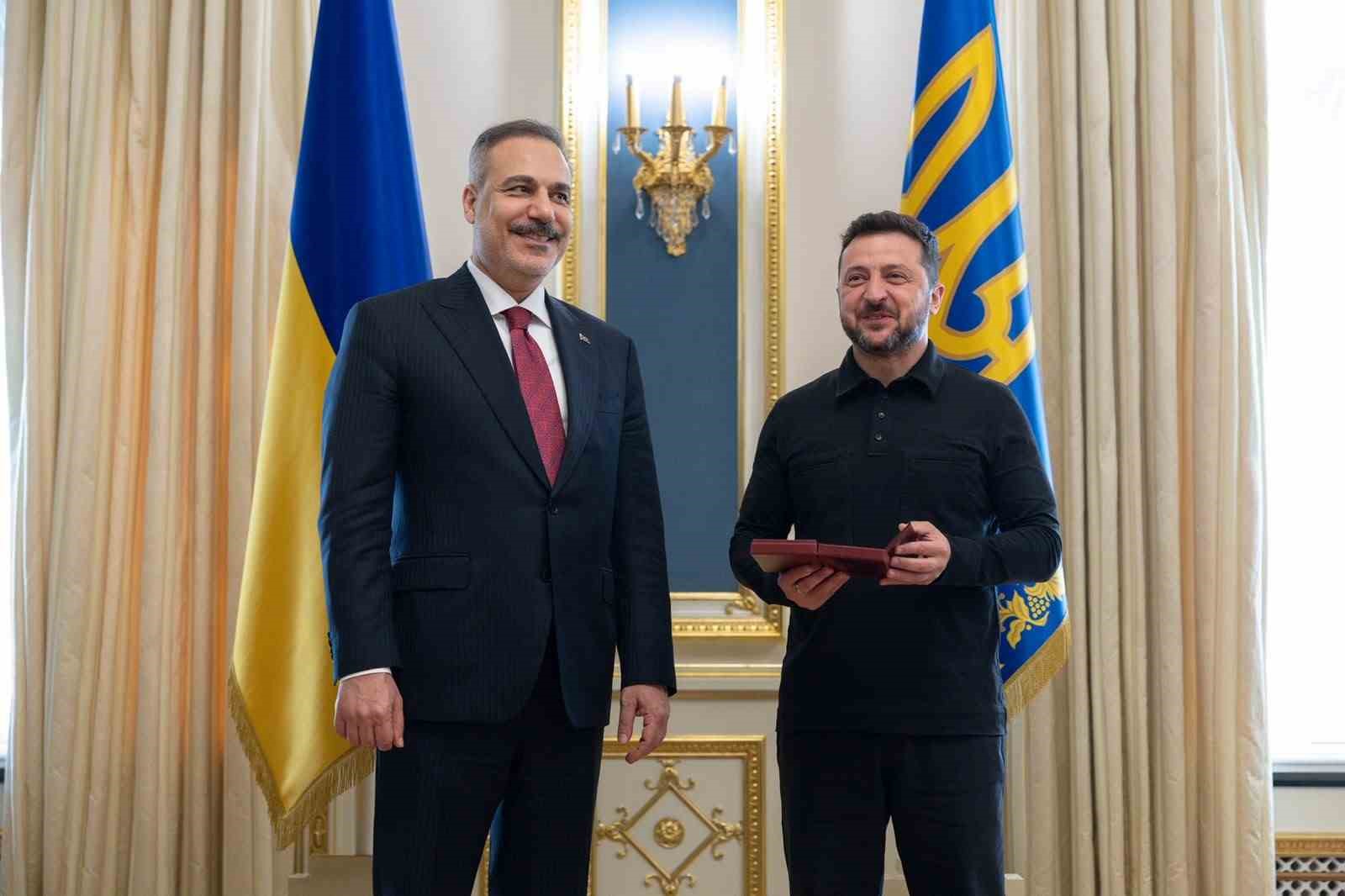 bakan fidan ukrayna devlet baskani zelenskiy ile bir araya geldi 4 ukAjEknB