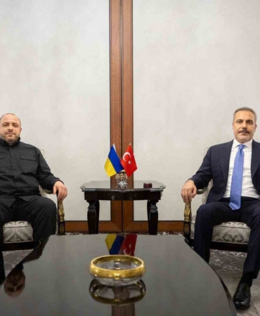 bakan-fidan-ukrayna-milli-guvenlik-ve-savunma-konseyi-sekreteri-ile-bir-araya-geldi-9smHOGxU.jpg
