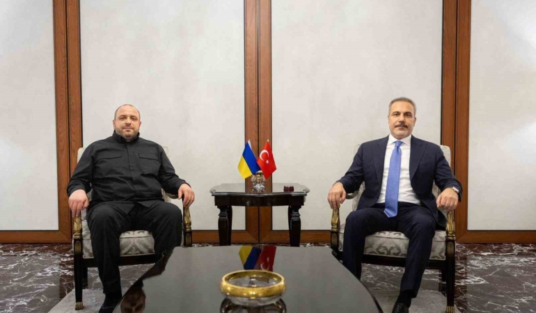 bakan-fidan-ukrayna-milli-guvenlik-ve-savunma-konseyi-sekreteri-ile-bir-araya-geldi-9smHOGxU.jpg