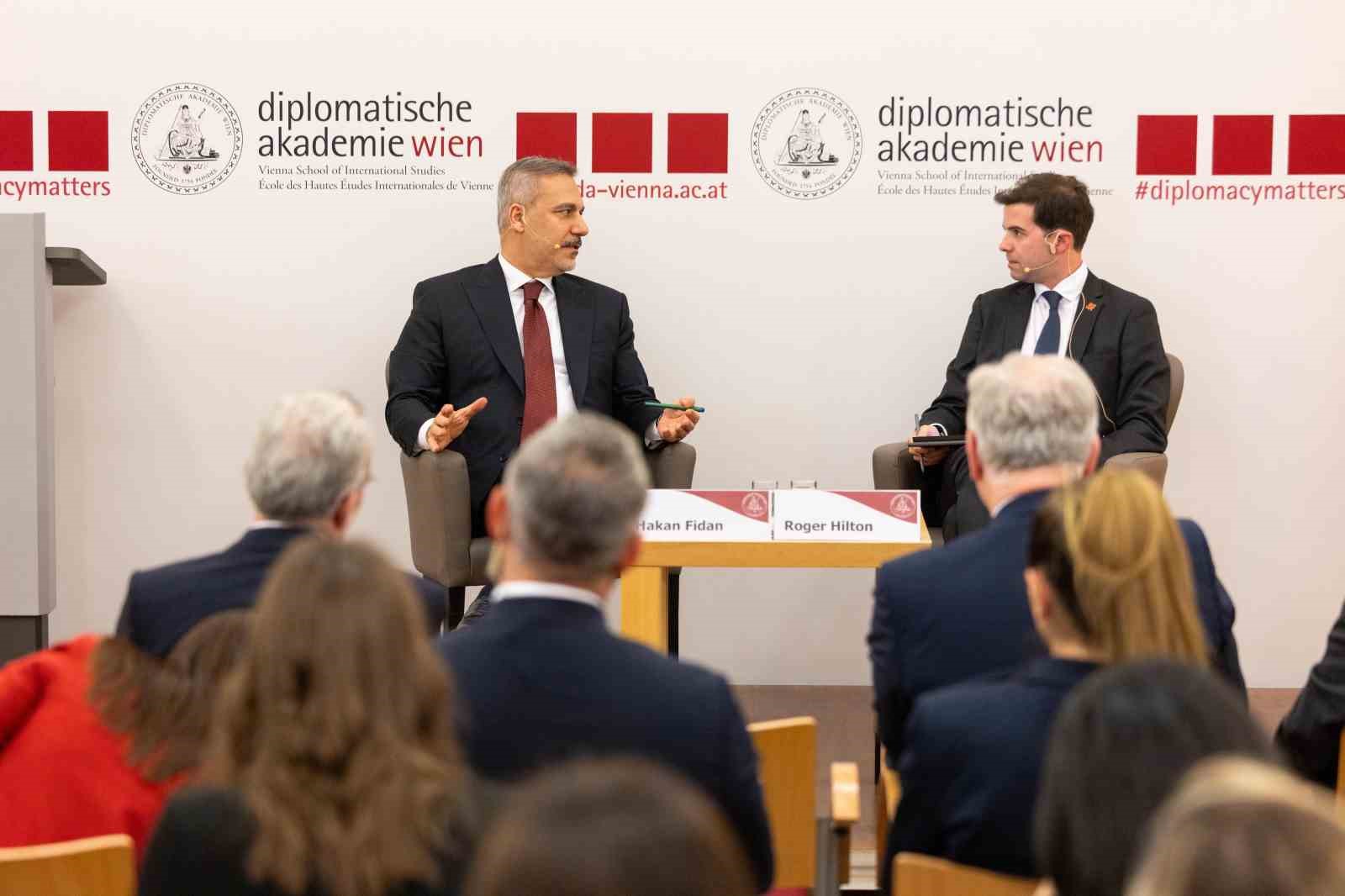 bakan fidan viyana diplomasi akademisinde duzenlenen konferansa katildi 10 mJ19eSEb