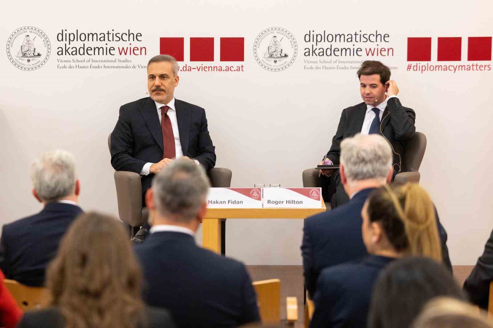 bakan fidan viyana diplomasi akademisinde duzenlenen konferansa katildi 6 higQH5YE