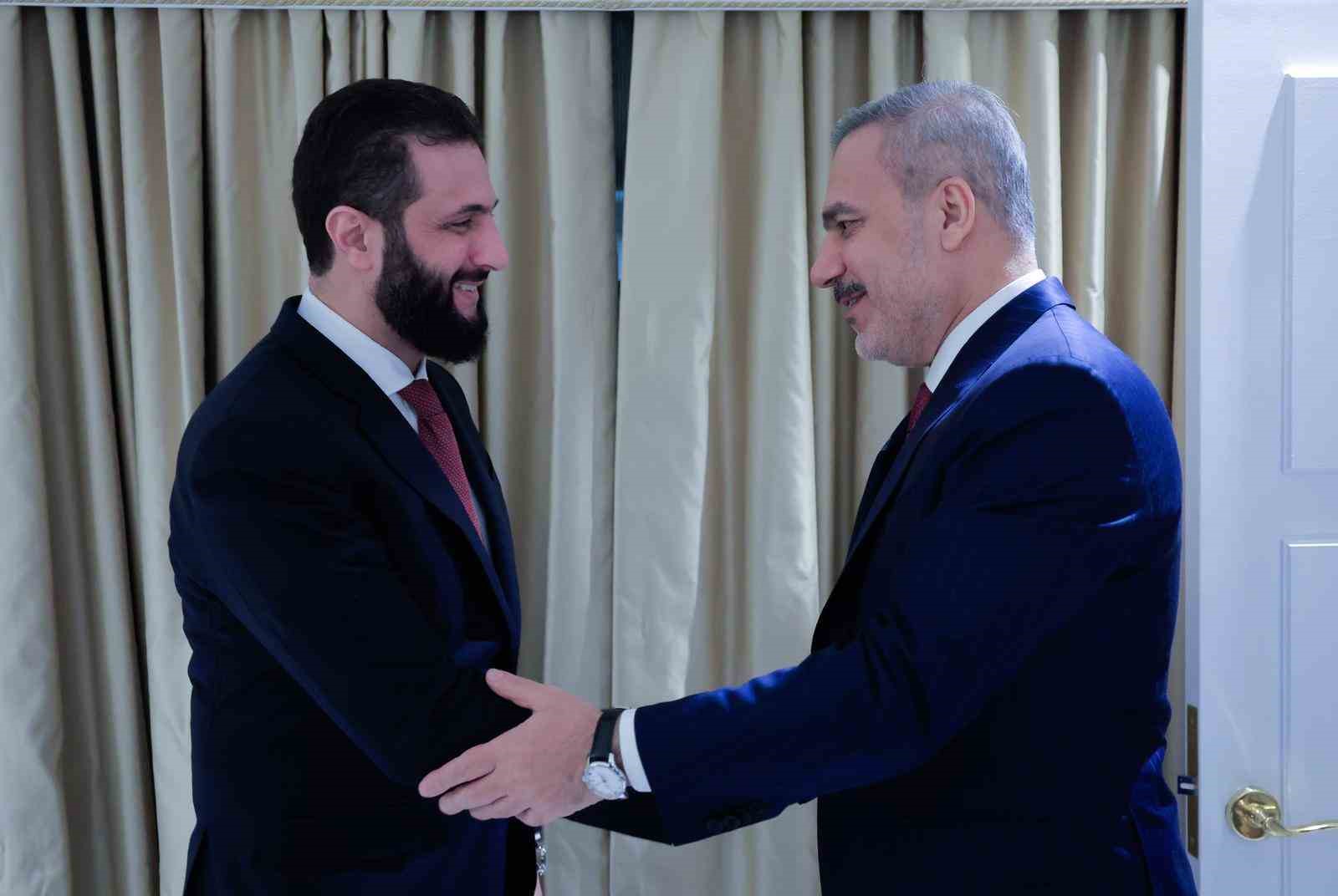 bakan fidan washingtonda suriye cumhurbaskani es sara ile bir araya geldi 1 zBsc7VN2