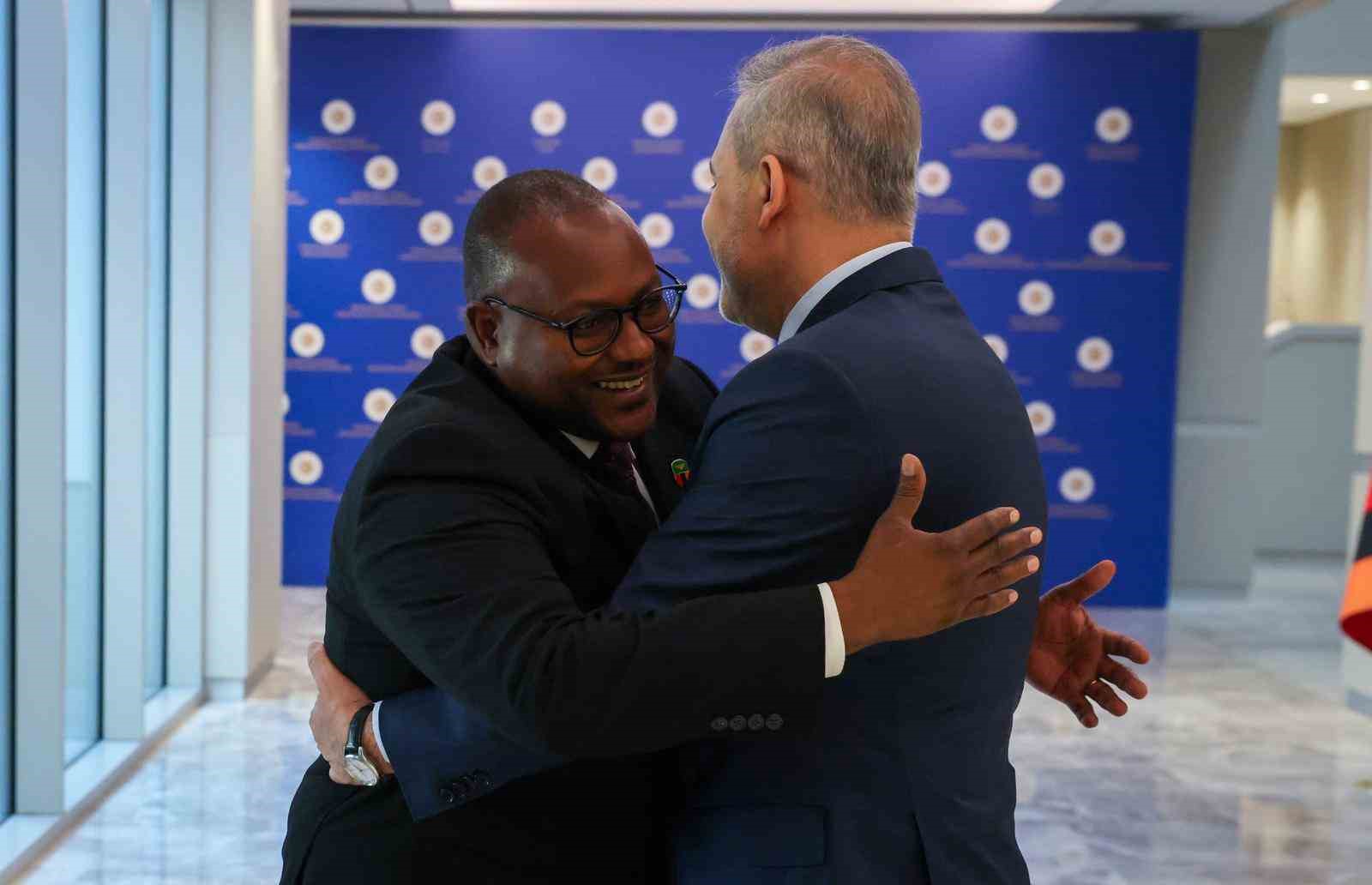 bakan fidan zambiya disisleri bakani haimbe ile bir araya geldi 3