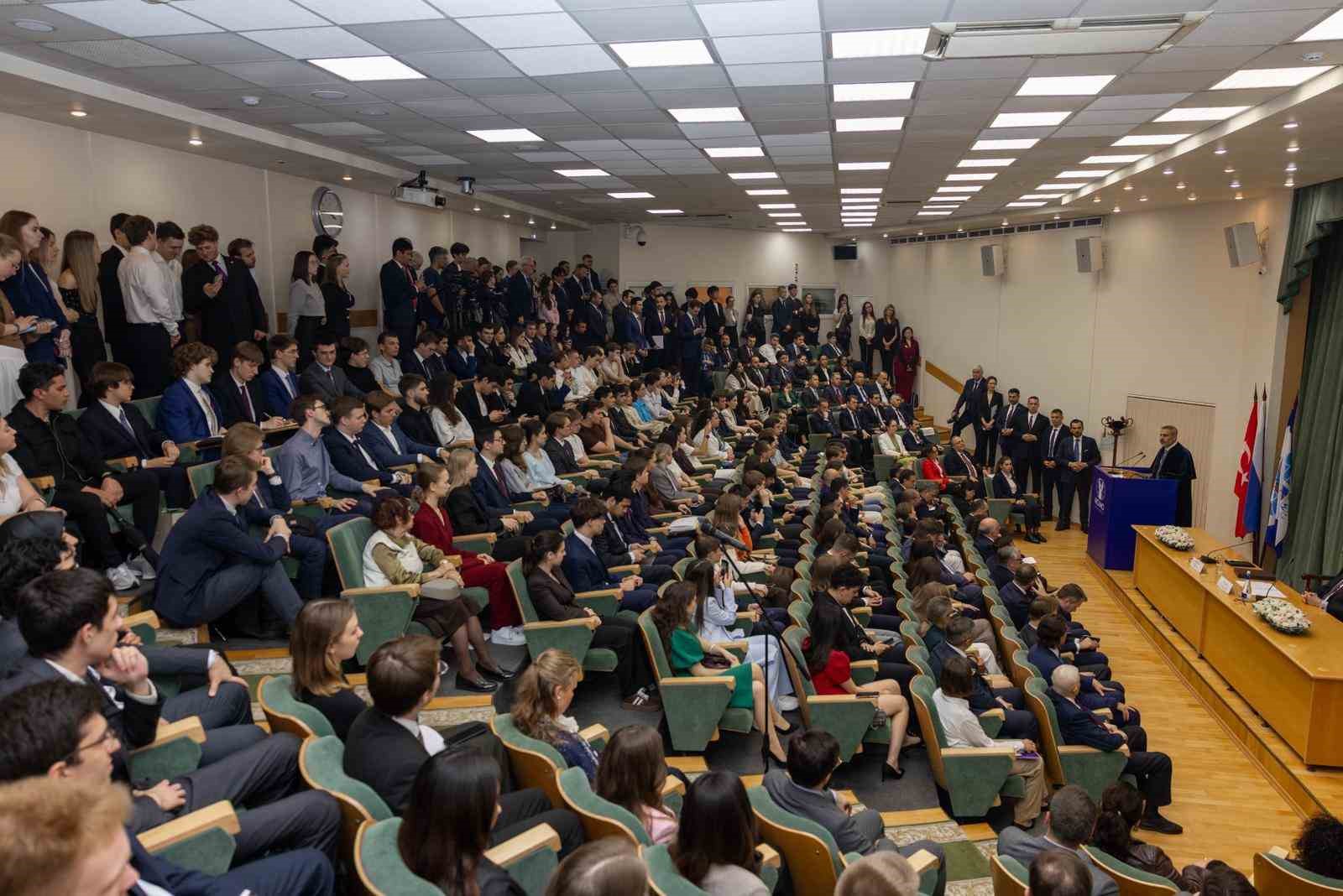 Bakan Fidan’a Moskova Devlet Uluslararası İlişkiler Enstitüsü’nden fahri doktora ünvanı 4 bakan fidana moskova devlet uluslararasi iliskiler enstitusunden fahri doktora unvani 0 OO4Apsyc