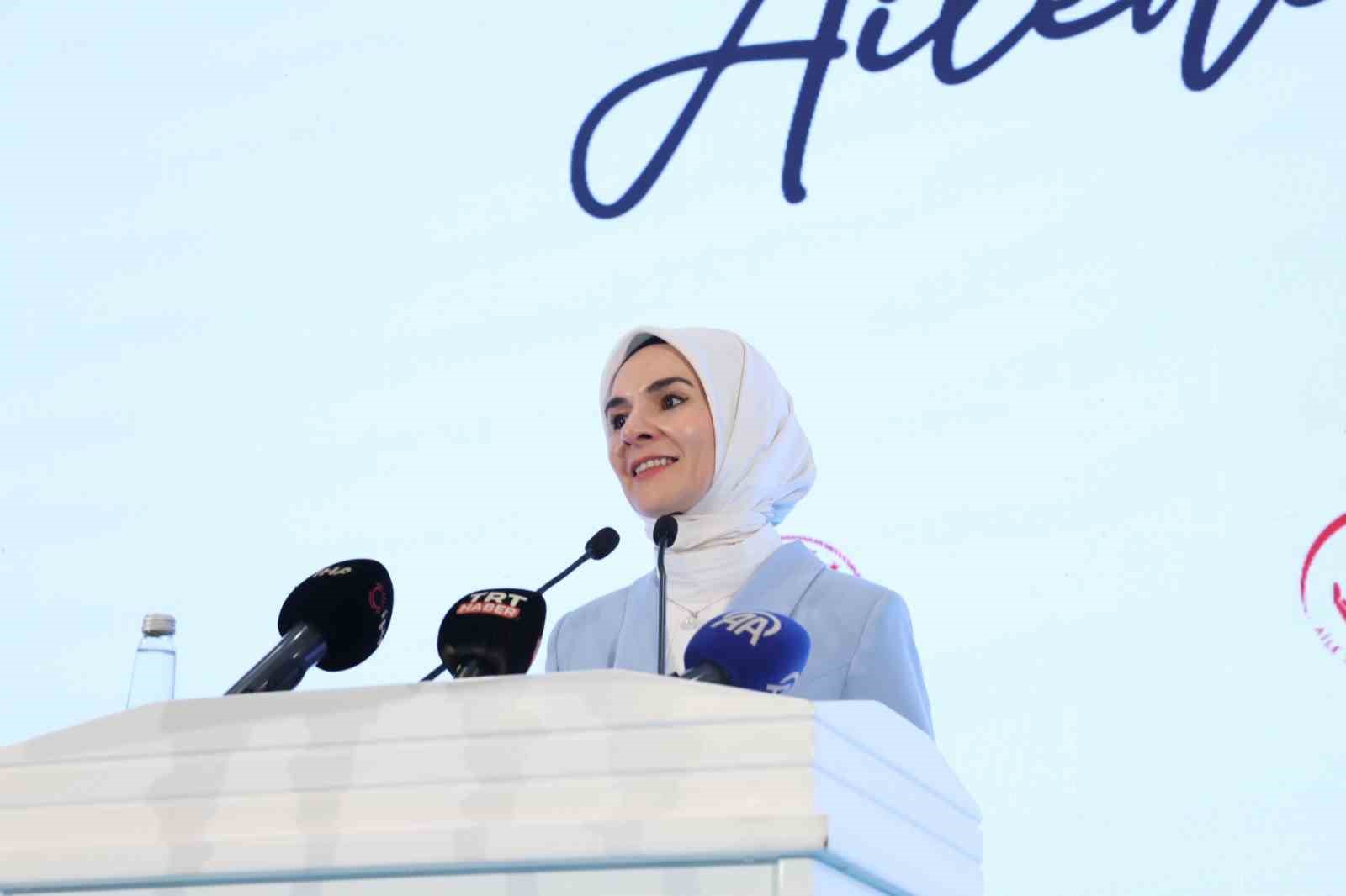 bakan goktas 11 bin 22 cocugumuz 9 bin 277 koruyucu ailemizin yaninda hayatini surdurmektedir 4uBG8wGD