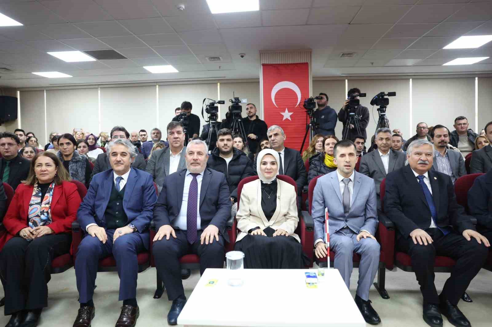 bakan goktas acikladi ekpss uzerinden bin 573 engelli vatandas kamu kurumlarina yerlestirildi 1 68FTfWHZ