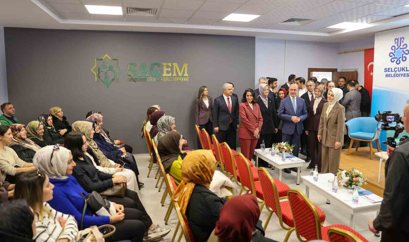 bakan goktas aile odakli hizmetlerin ulke genelinde daha da yayginlasmasi icin calisiyoruz 2 KNg3ayv8
