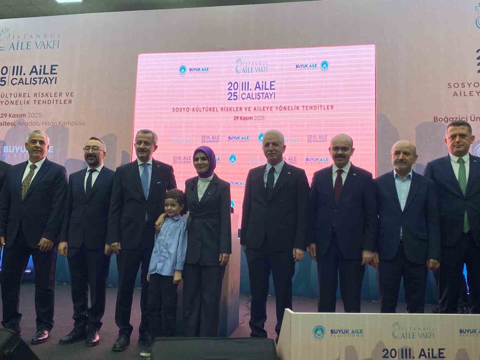 bakan goktas aileyi korumak gelecek nesillere karsi sorumlulugumuzdur 1