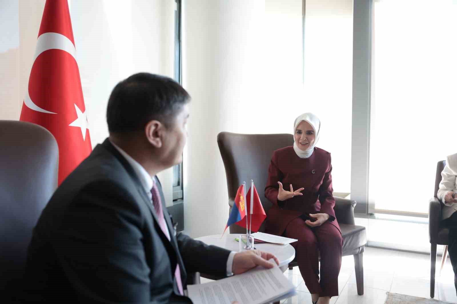 bakan goktas artan askeri gerilimin bolgede kadinlarin ve cocuklarin guvenligini tehdit etmesinden derin endise COk2TNdj