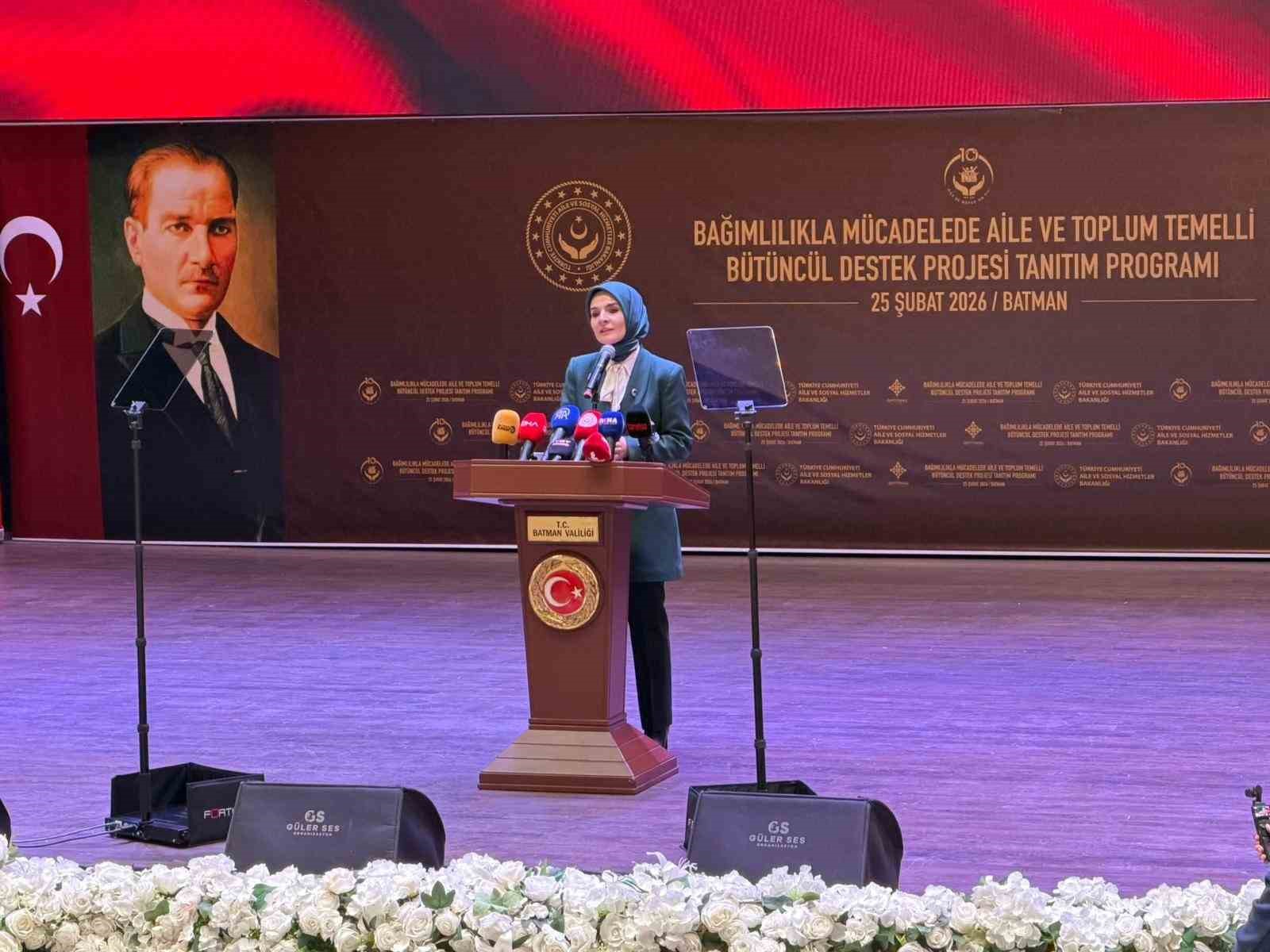 bakan goktas bagimlilikla mucadelede aileyi merkeze alan yeni bir donem baslatiyoruz 1 gS1ru6FE