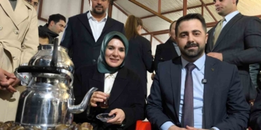 bakan-goktas-batmanda-genclerle-kabede-hacilar-hu-der-ilahisine-eslik-etti-83bwClKp.jpg