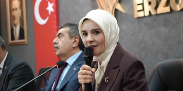 bakan-goktas-biz-hicbir-zaman-elimizi-sahadan-cekmedik-deprem-turisti-gibi-oralara-gitmiyoruz-her-1q2679O3.jpg