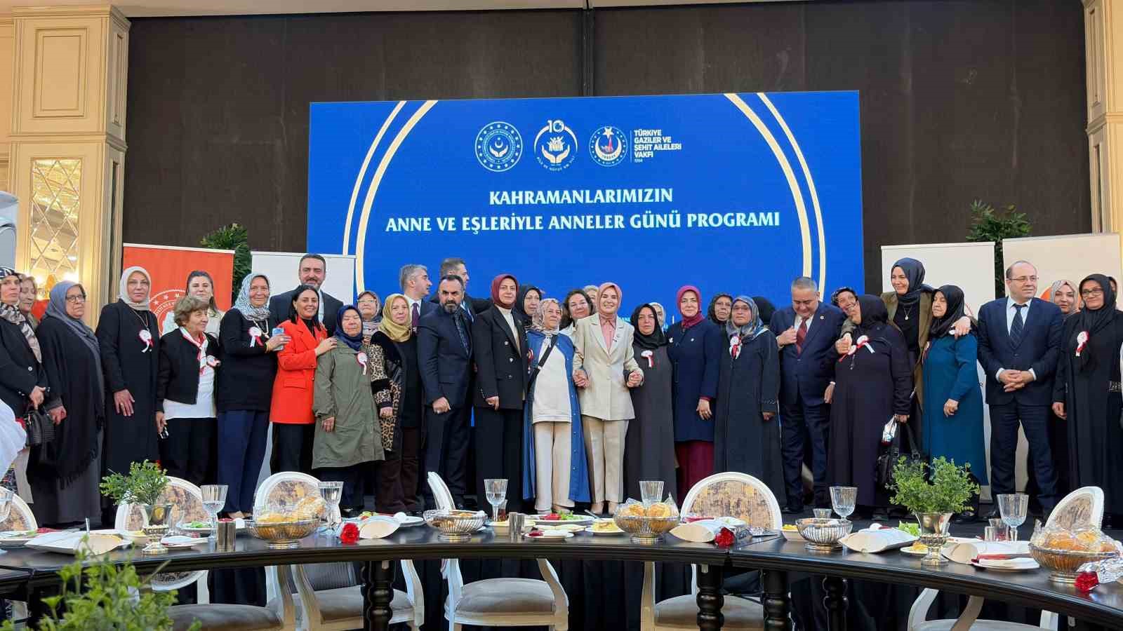 Bakan Göktaş: "Bütün gayretimiz, evlatlarımızın güven içinde büyüdüğü, annelerin gönlünün ferah olduğu bir ülke iklimini güçlendirmektir" 7 bakan goktas butun gayretimiz evlatlarimizin guven icinde buyudugu annelerin gonlunun ferah oldugu bir ulke A2IjO8FD