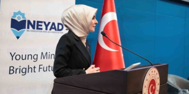 bakan-goktas-catismalar-insani-krizler-ve-dogal-afetler-kadinlari-ve-kiz-cocuklarini-orantisiz-etkiliyor-EmLmc6ND.jpg