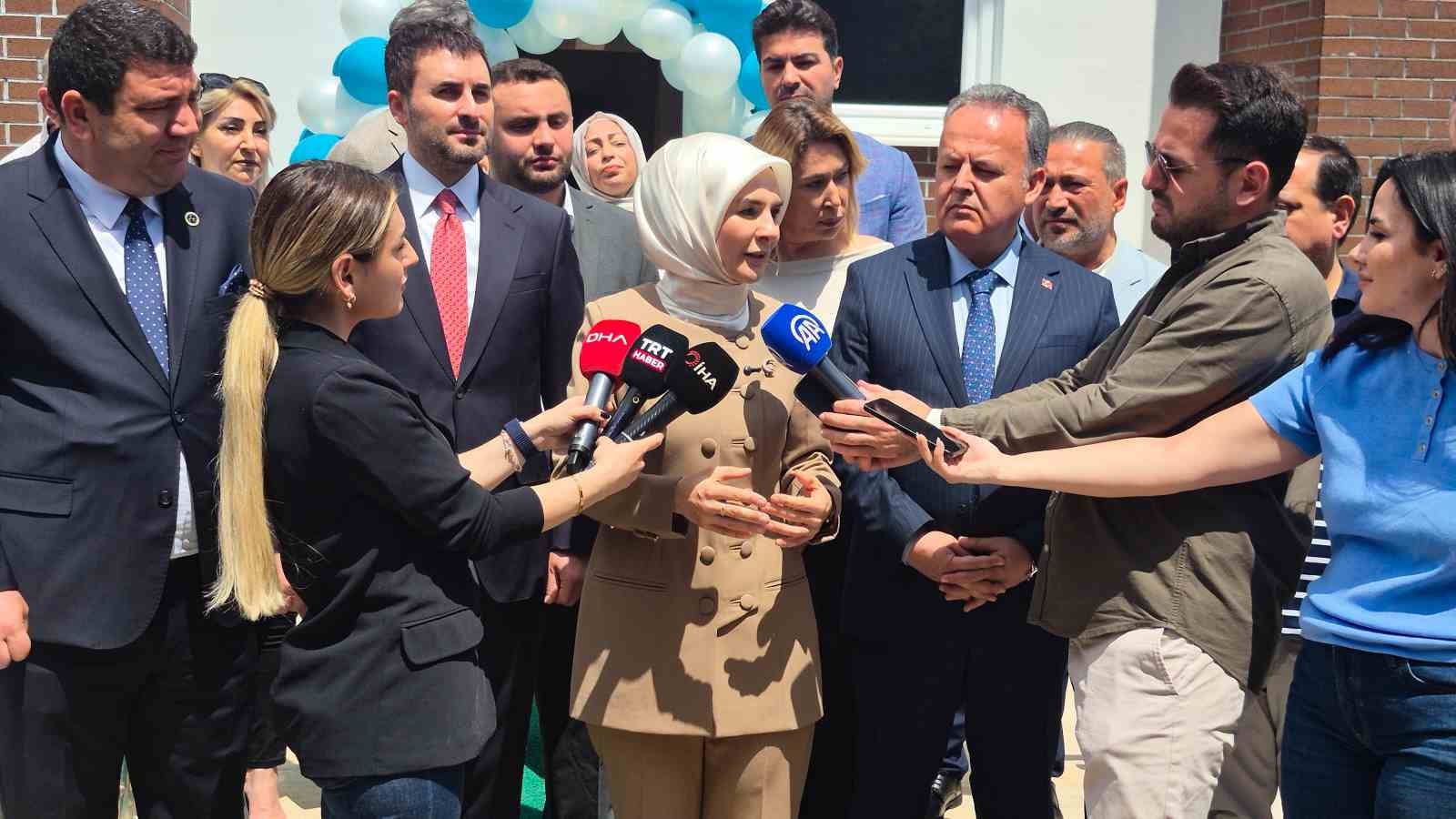 bakan goktas devletimiz her zaman ihtiyac sahibi her vatandasimizin yaninda 0 dGSaHcvZ