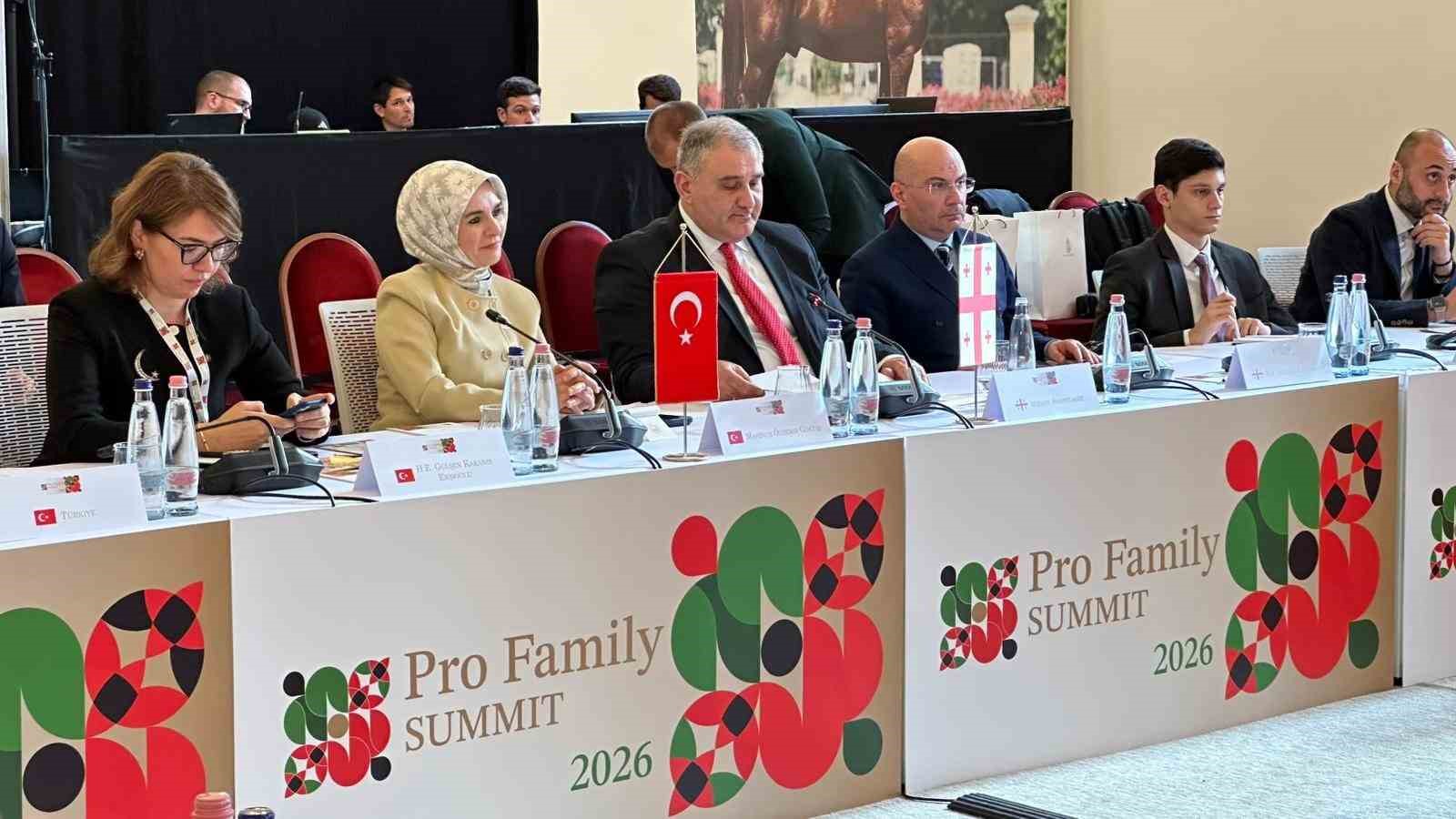bakan goktas dijitallesme ve demografik degisimler aileyi guclendirmeyi kuresel gundemin merkezine tasiyor 2