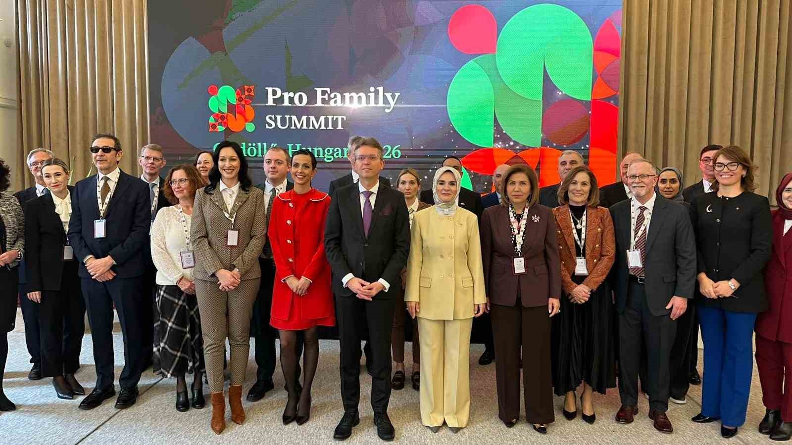 bakan goktas dijitallesme ve demografik degisimler aileyi guclendirmeyi kuresel gundemin merkezine tasiyor 5 XXXdXEIv