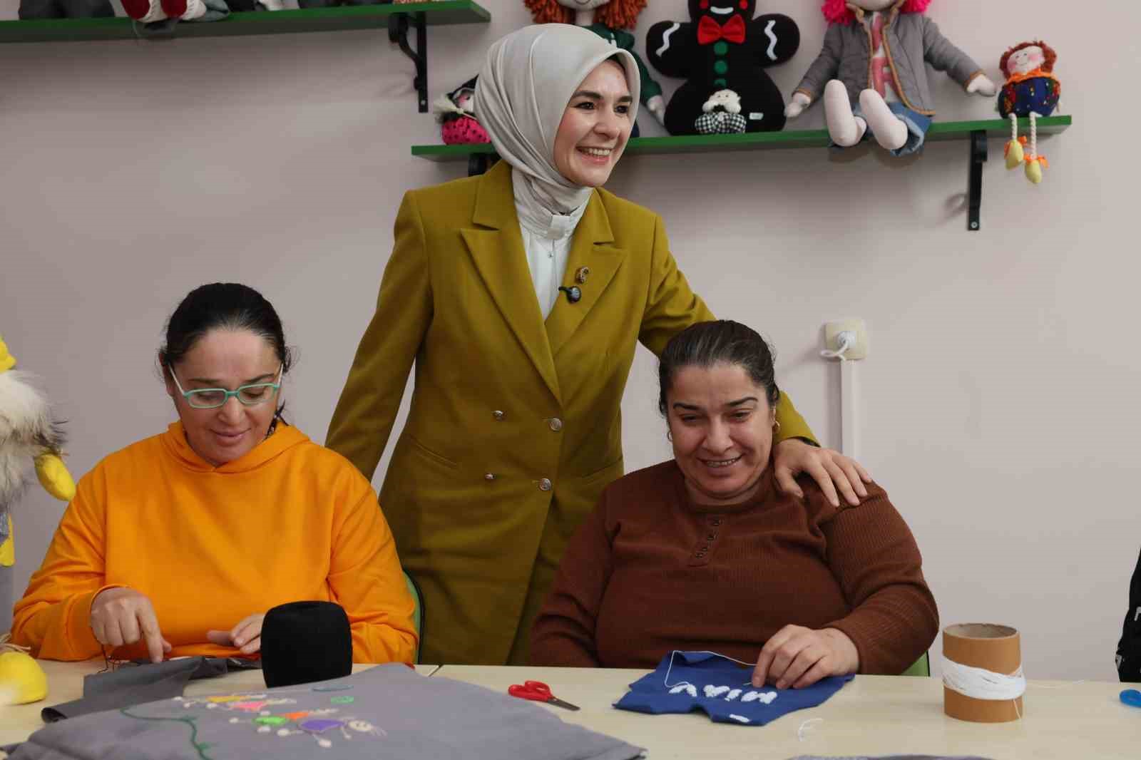 bakan goktas duyurdu 2026da kamuda bin 573 engelli vatandas daha istihdam edilecek 4