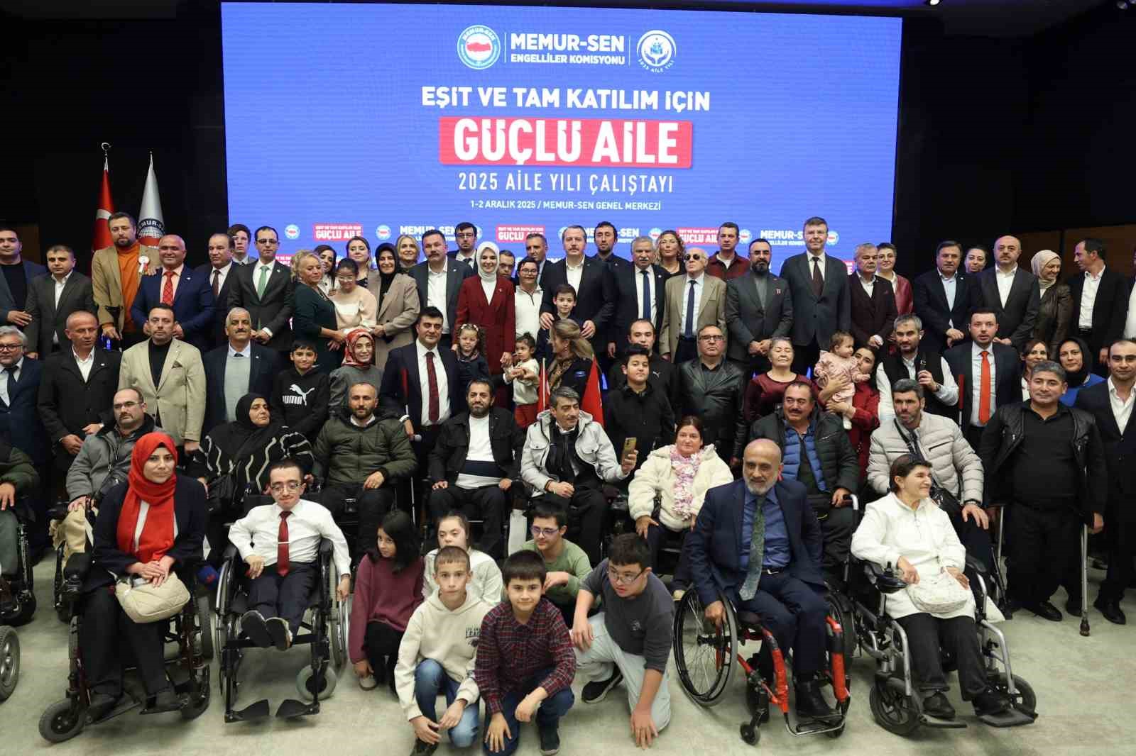 Bakan Göktaş: "Engelli bireylerin hayatın her alanına katılımı için adımlar atmak hepimizin ortak sorumluluğudur" 8 bakan goktas engelli bireylerin hayatin her alanina katilimi icin adimlar atmak hepimizin ortak sorumlulugudur Is76KW7r
