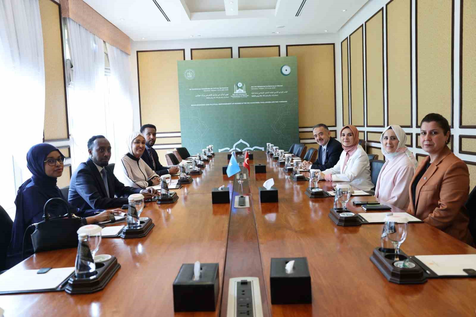 bakan goktas filistin ve somalili bakanlar ile iit temsilcileriyle bir araya geldi 5 vlbvSZ4E